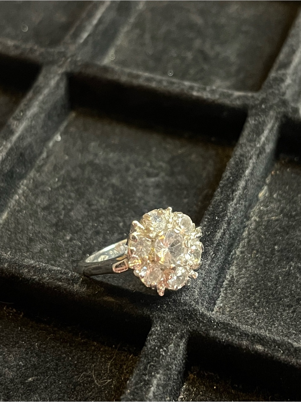 Vintage sterling silver 925 cubic zirconia flower ring size 6